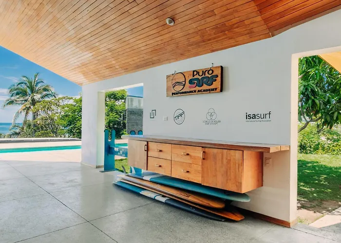 Puro Surf Hotel & Performance Academy