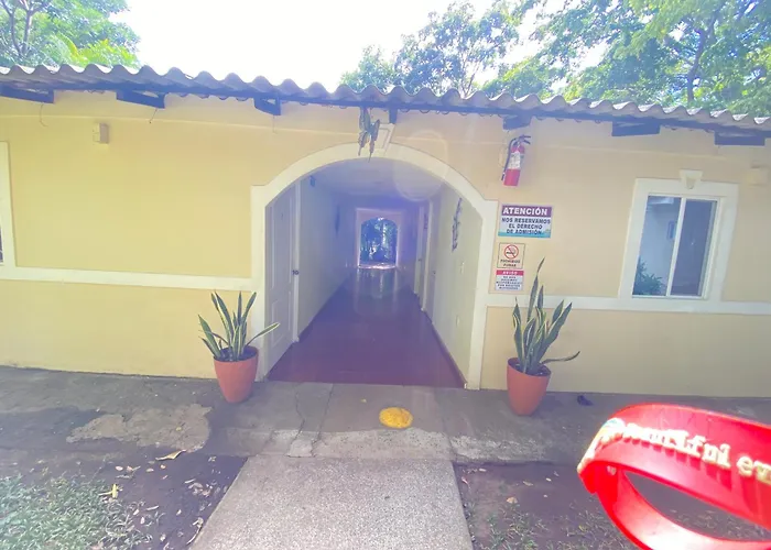 Hotel Y Restaurante Ocean Corner