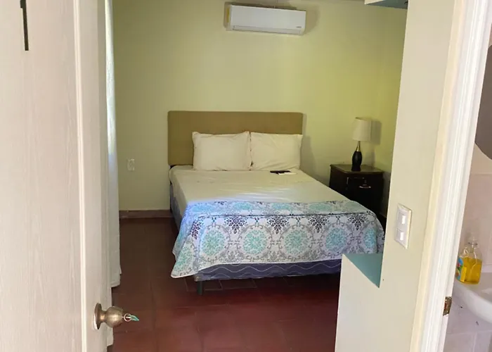 Hotel Y Restaurante Ocean Corner